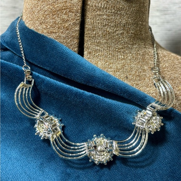 Vintage MCM Elegant Silver and Pink Rhinestone Necklace/Chocker - Picture 6 of 7